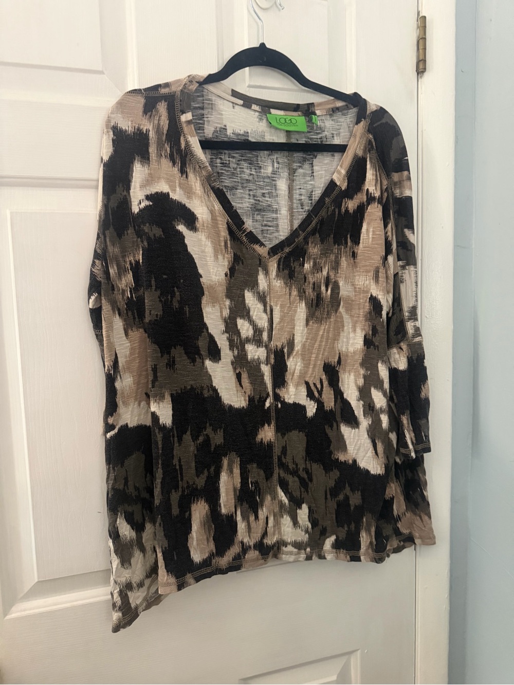 LOGO by Lori Goldstein Abstract Print Asymmetrical Tunic Top M